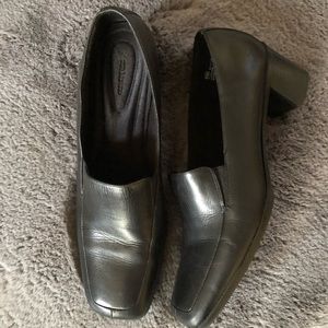 Croft & Barrow black leather shoes.  “Sophia”. Size 11M.
